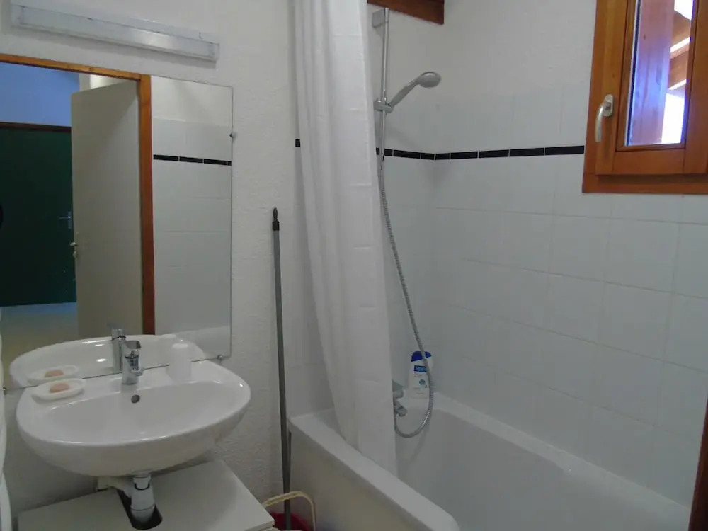 Lou Services Apartment I34 LSI 001