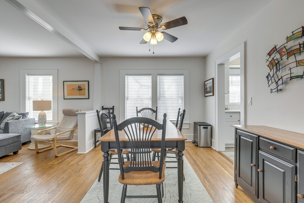 Walk to Harbor, Eats & Shops! Greenport Retreat