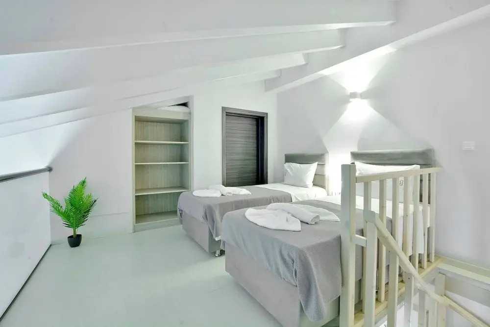 Villa Ventus Sleeps 7 with Parking