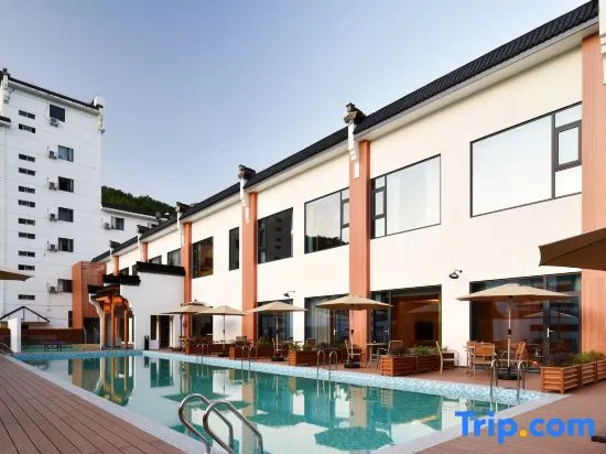 25th Hour Boutique Hotel (Huangshan Tangkou South Gate Branch)