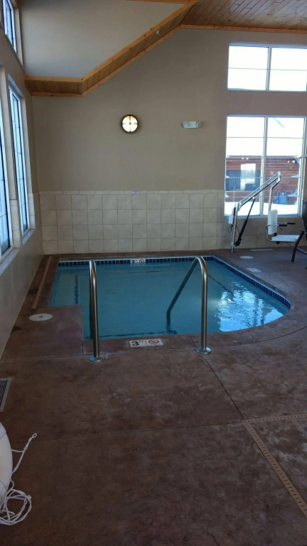 GrandStay Hotel & Suites Thief River Falls