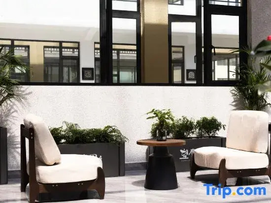 Wangchun Pavilion · Crescent | Enriching Support · Lifestyle Aesthetics Vacation Retreat