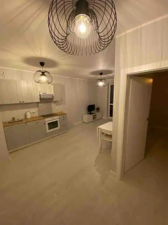1-bed Top Floor Apartment in Warszawa