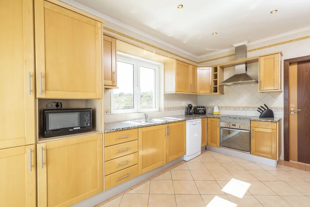 Villa Nina With 4 Bedrooms and 4 Bathrooms
