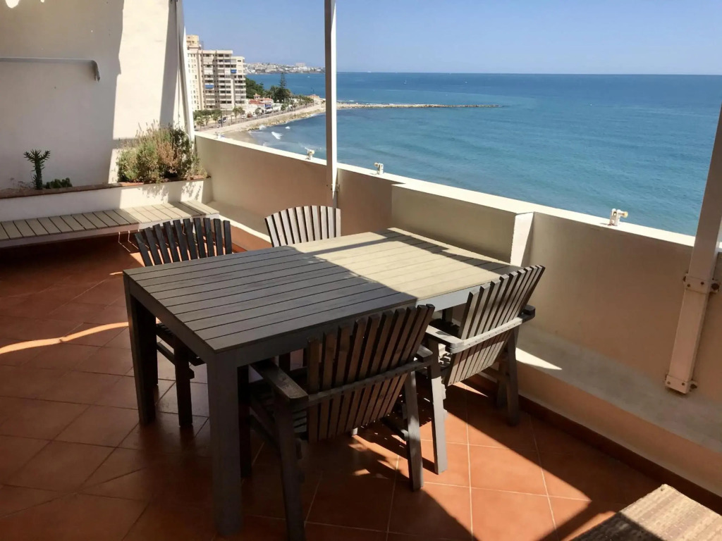 HomeAbroad Apartments - Gran Atico de Lujo Fuengirola