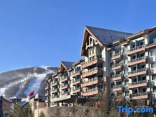 Ski and Suites at Thaiwoo Resort