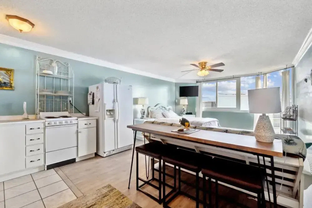 Top of the Gulf 803 - Luxury Beach View Condo