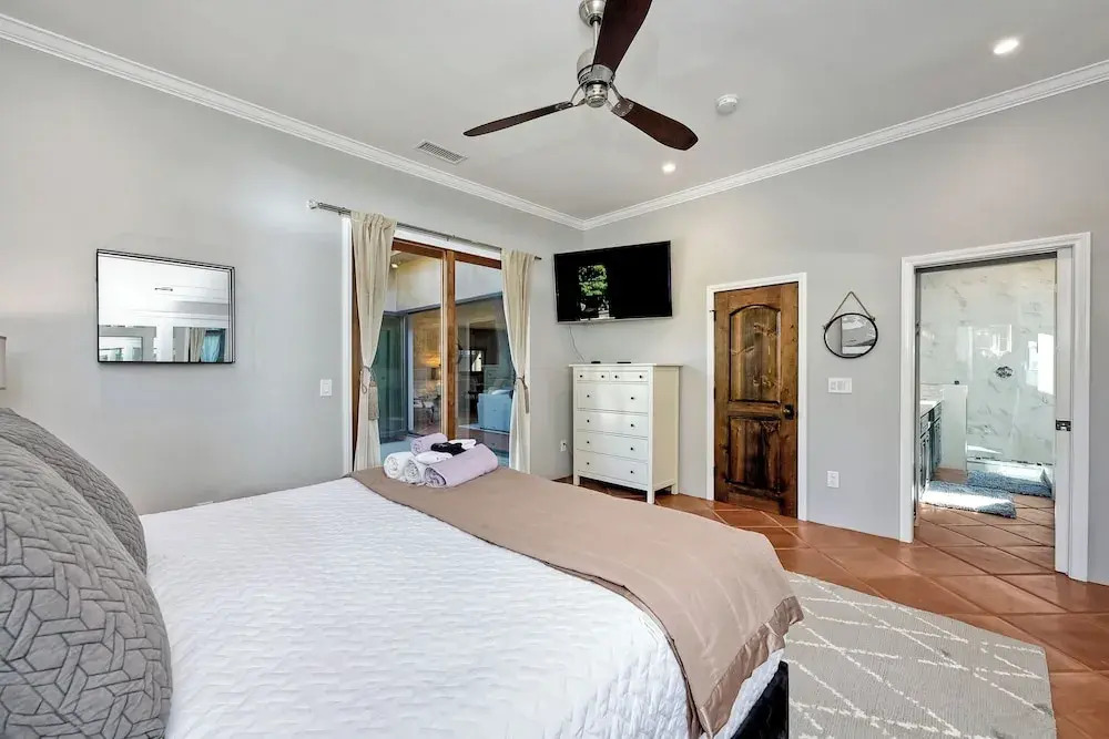 5194 Carlsbad Lower