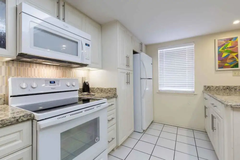 Suntide II Condominium 303
