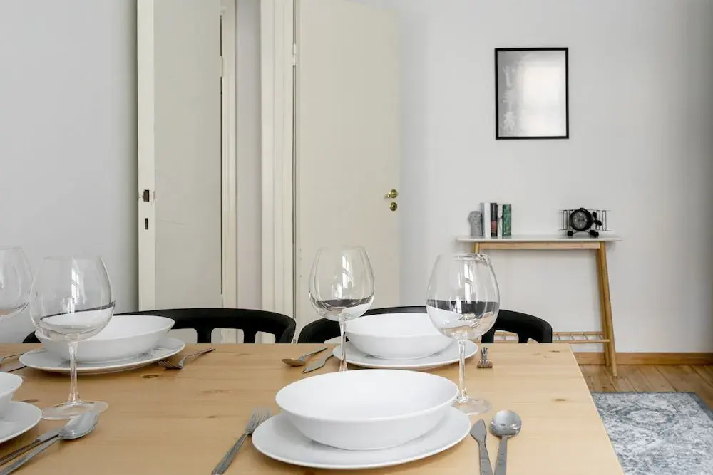 2ndhomes Central 85m2 2BR Apartment