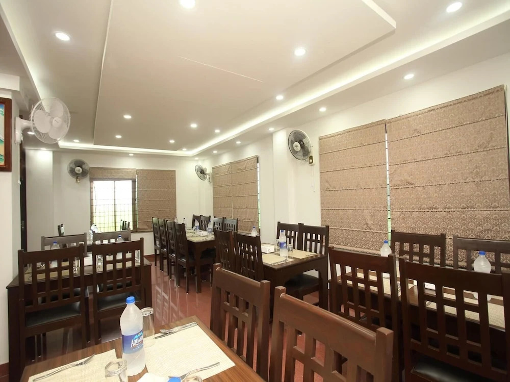 Hotel Aloka Inn