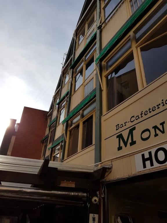 Hostal Montsant