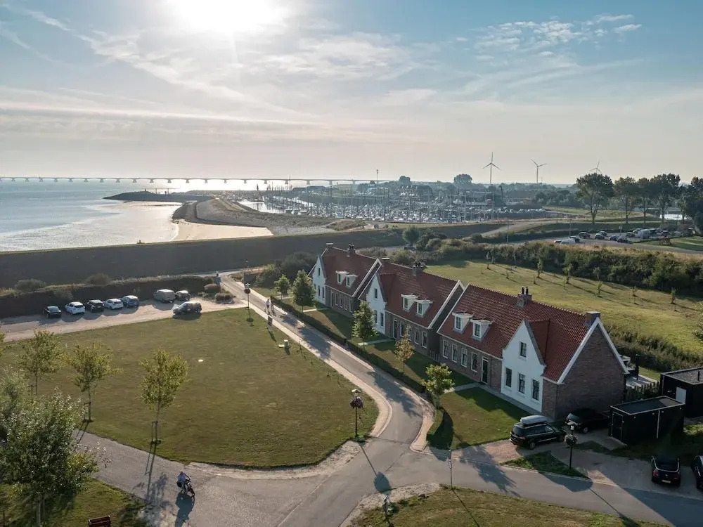 Holiday Home in Colijnsplaat near Oosterschelde