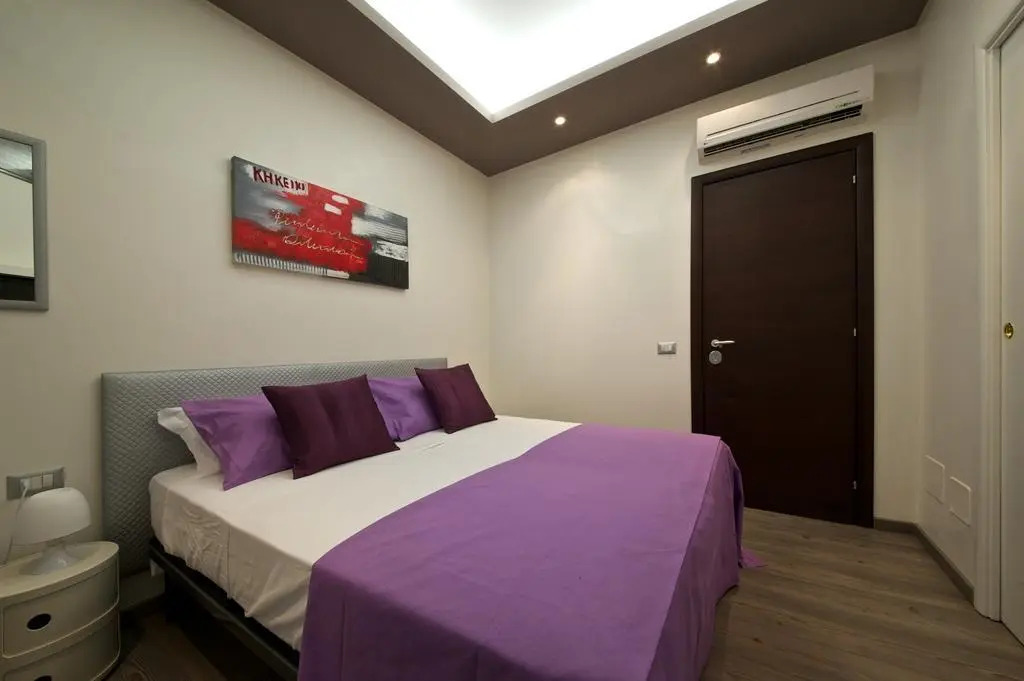 Roma Naif Rooms