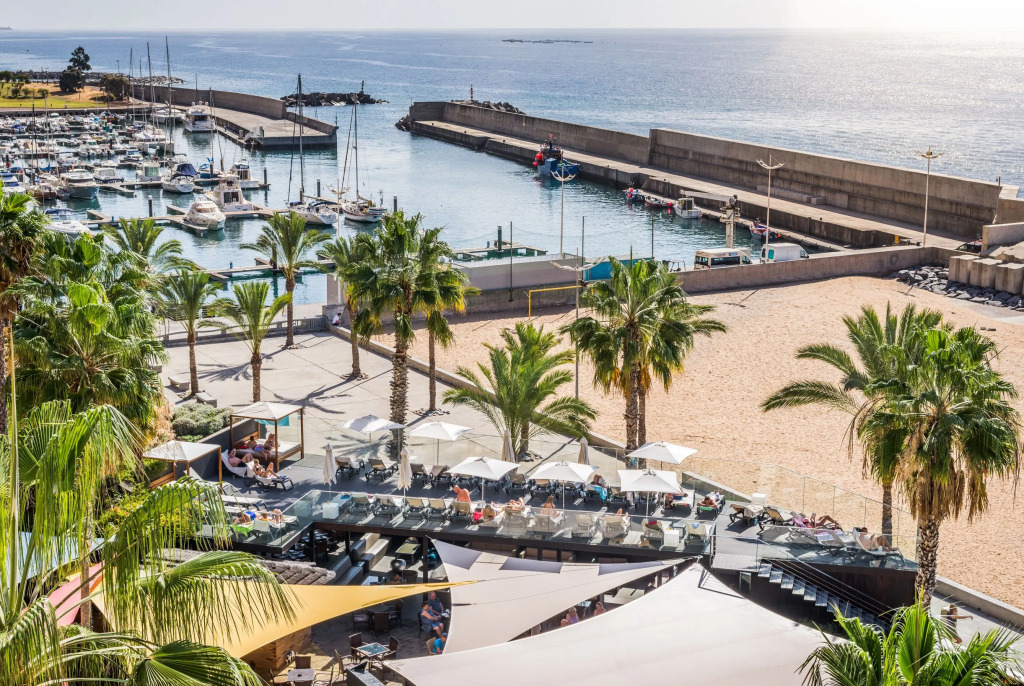 Hotel Calheta Beach
