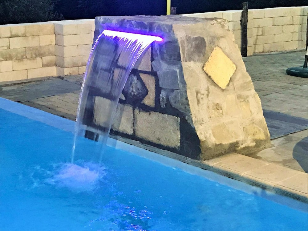 Green Park Hotel & Residence