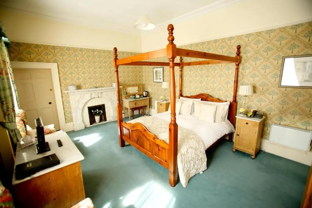 Dufferin Coaching Inn