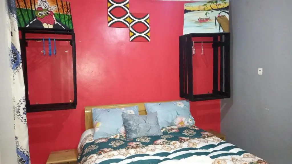 Tommy's Budget Rooms
