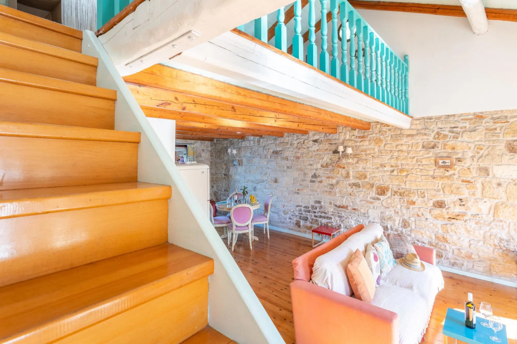 Spiros Jetty House Walk to Beach Sea Views A C Car Not Required - 302