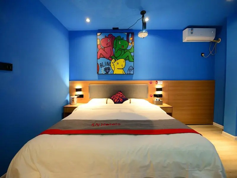 Jun Hotel Hubei Wuhan Jiang'an District Dazhi Road Metro Station