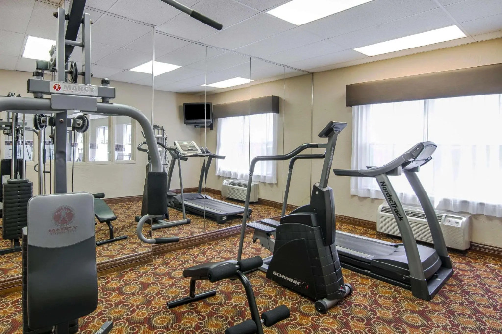 Quality Inn & Suites I-35 E-Walnut Hill