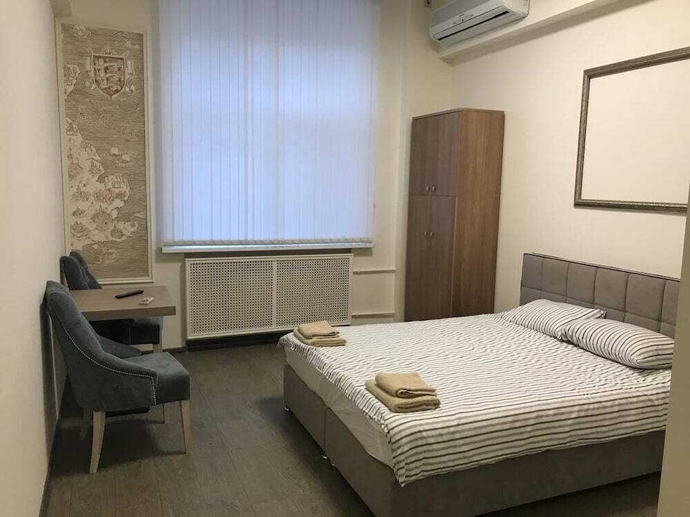Leon Hotel