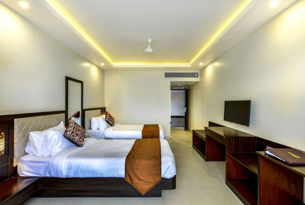 Hotel Golden Plateau