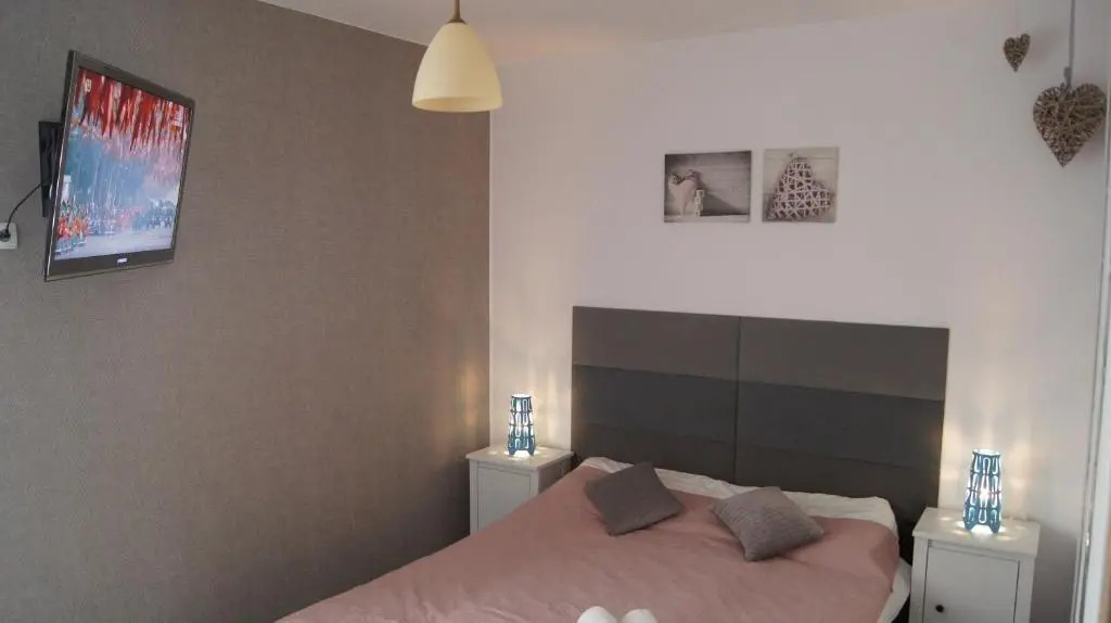 Apartament Riwiera dla 2 par i 2 dzieci, 300m od plaży