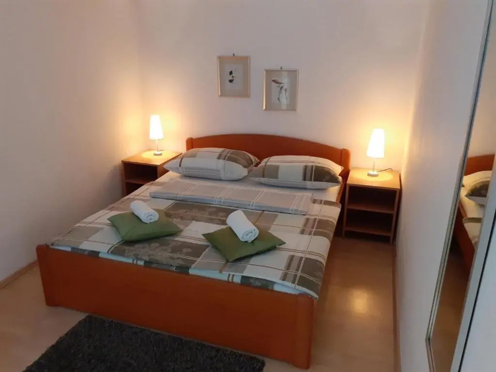 Apartment & Rooms Riva