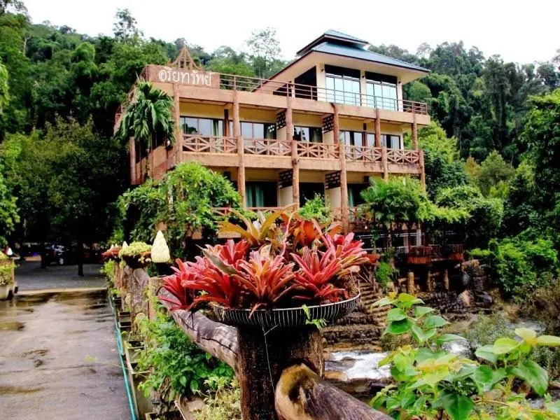 Baansuanrudee Resort