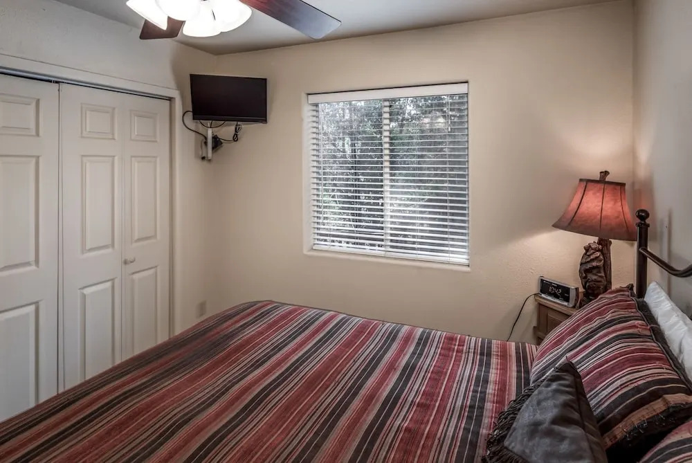 New Mexico Mountain Pines Cabin - Three Bedroom Cabin