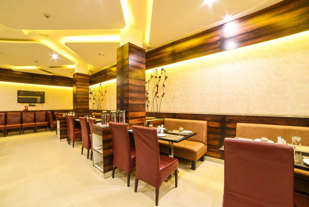 Fabhotel Singh Suites