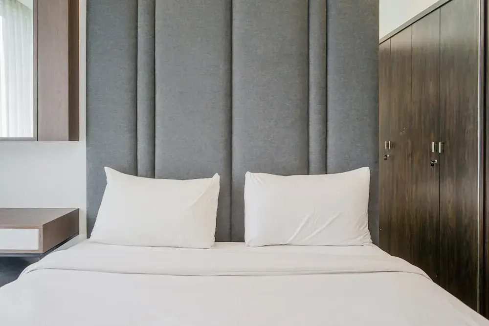 Scenic and Comfortable 2BR Branz BSD City Apartment By Travelio