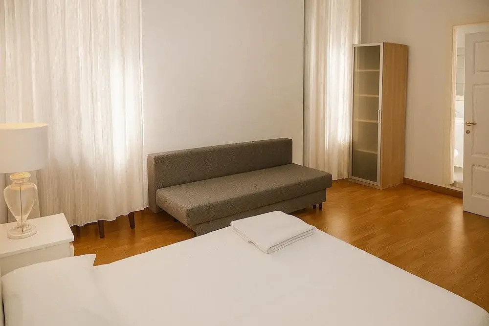 dHomes - Apartments and Rooms - Room 104