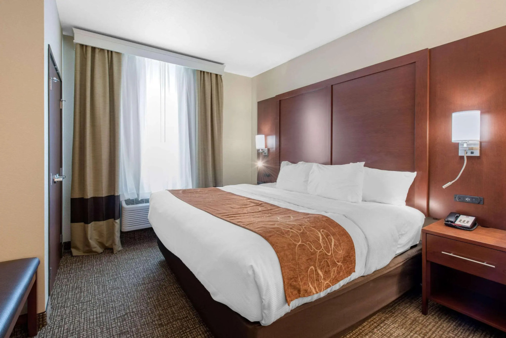 Comfort Suites Denver International Airport