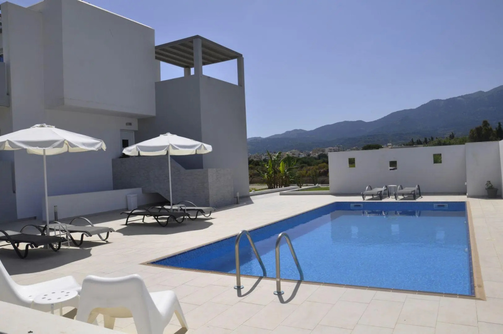 Xenos Villa 3 - Luxury Villa With Private Pool Near The Sea