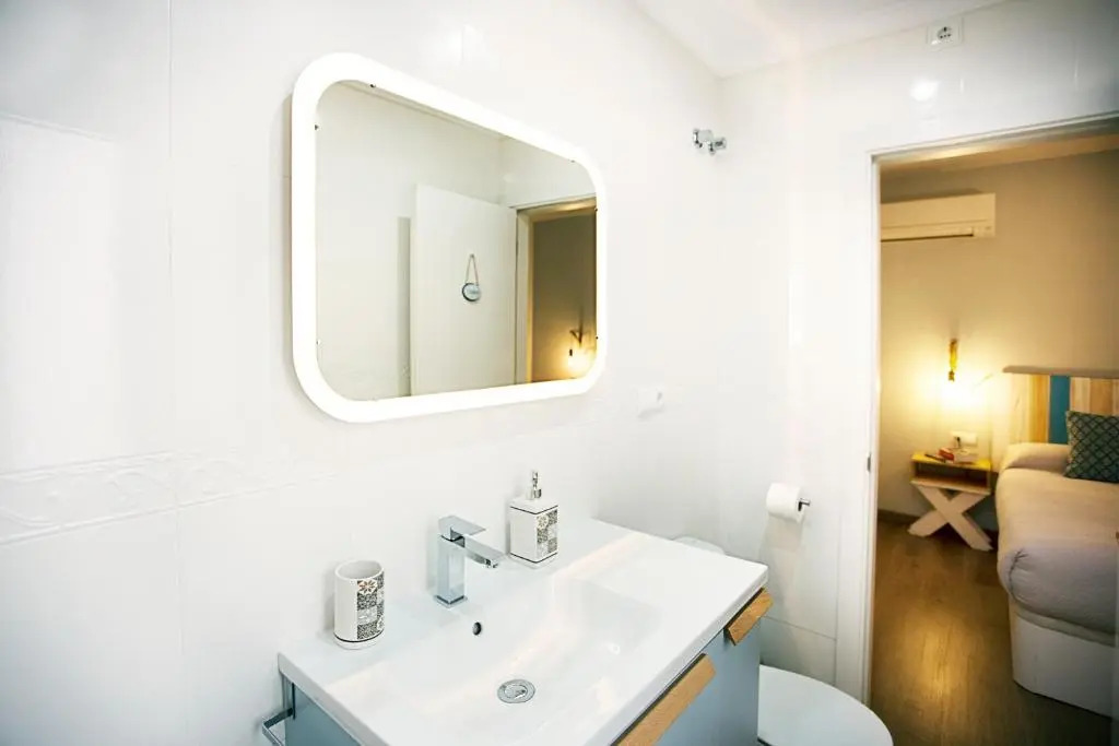 Bright & Quiet Apartment Malaga Center