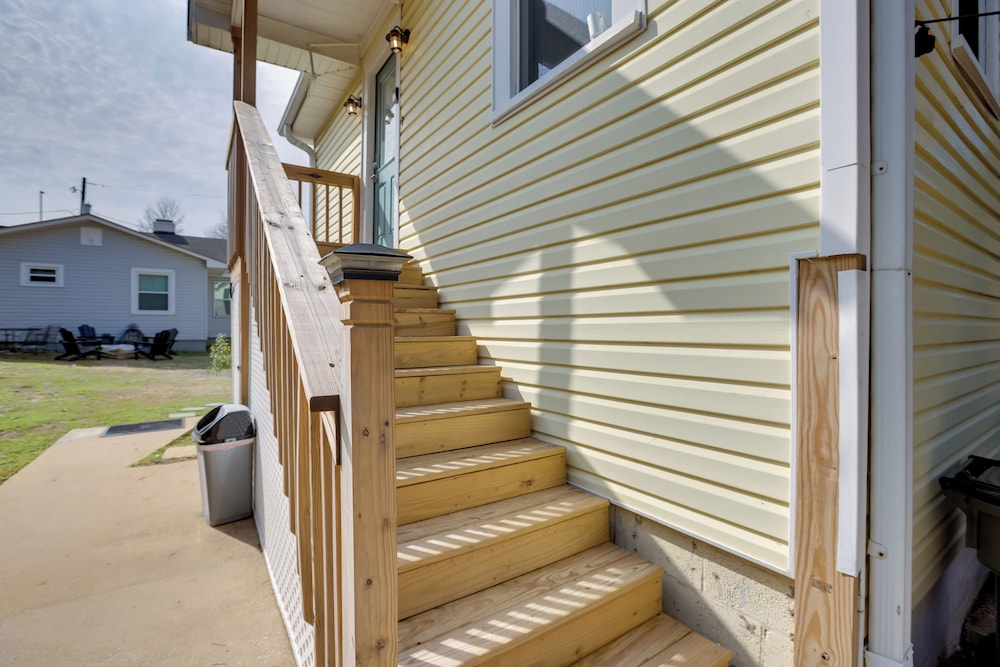 2 Mi to Bryant-denny Stadium! Pet-friendly Home