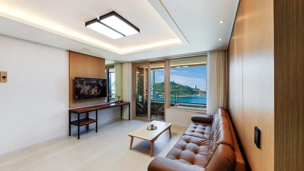 Yeosu View Foret Pension