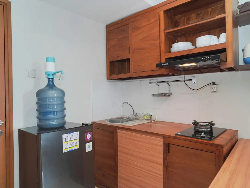 Tranquil And Comfy 2Br At Cinere Bellevue Suites Apartment