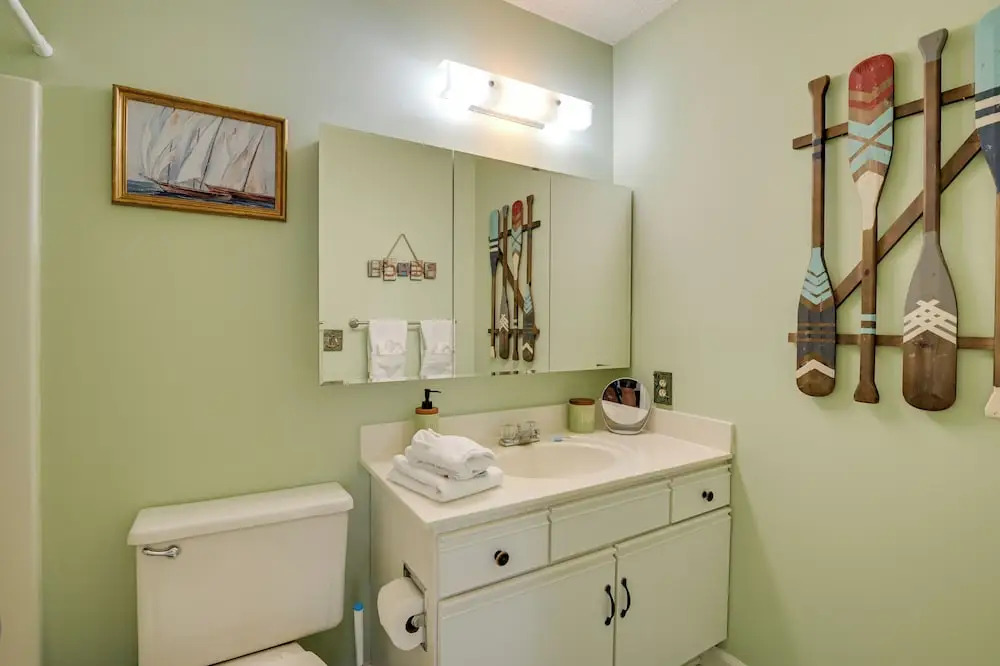 Myrtle Beach Condo 2 Mi to Surfside Beach!