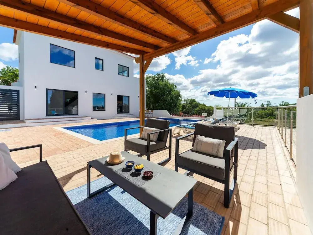 Casa O Sonho Near Faro With Private Pool