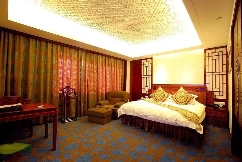 Huzhou Wuxing Crown Hotel