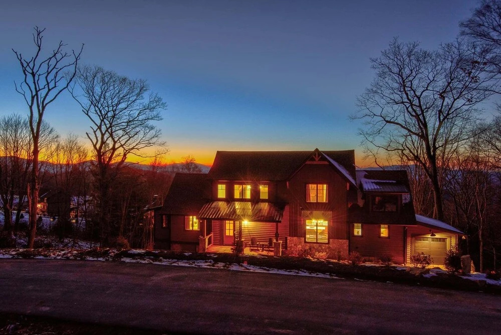 Sunset View Retreat at Eagles Nest