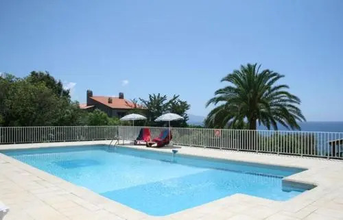 Hotel à Rena d'Oru