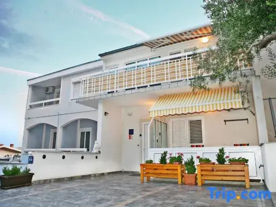 Studio for 2 People - Split Region With Sea View - Close to Commodities