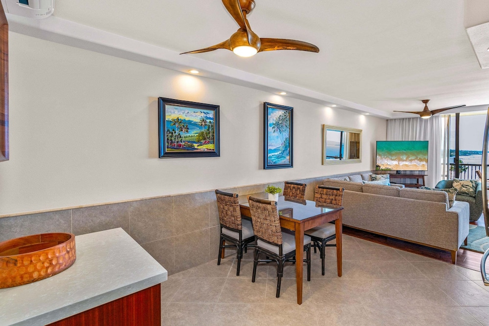 Mana Kai 811 - Oceanfront, Top Floor, Stunning Renovation, 2br, Kings, Split AC