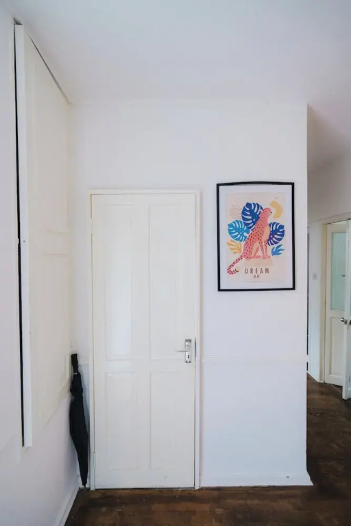 Stylish London Apartment in Hallfield Estate