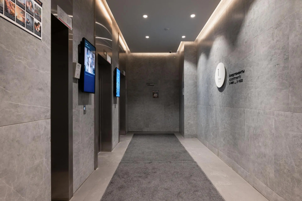 MyHome YourHome (МайХоум ЙоХоум) на улице Салова