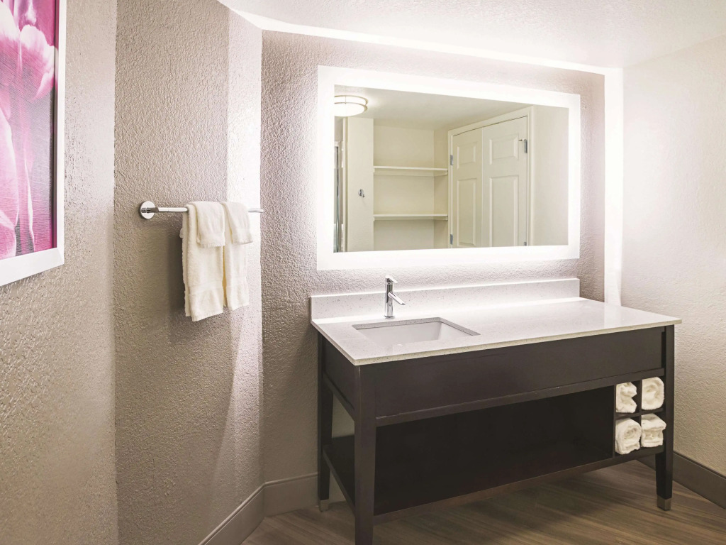 La Quinta by Wyndham Fort Worth North